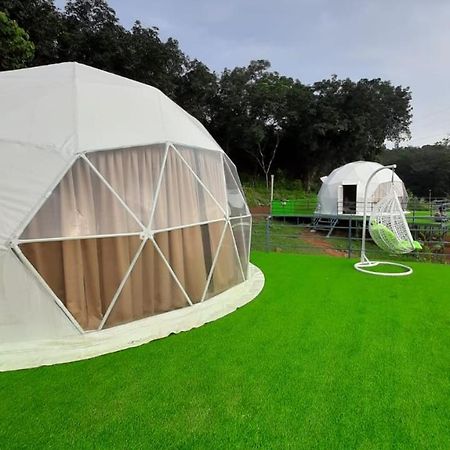 Hotel Wildglamps Athirappilly Exterior foto